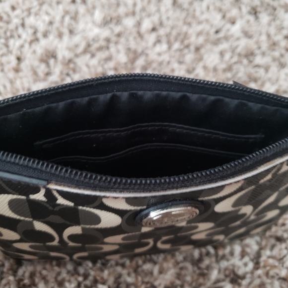 Coach Wristlet - Picture 3 of 5